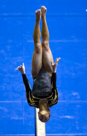 Adrianne Perry - balance-beam flip